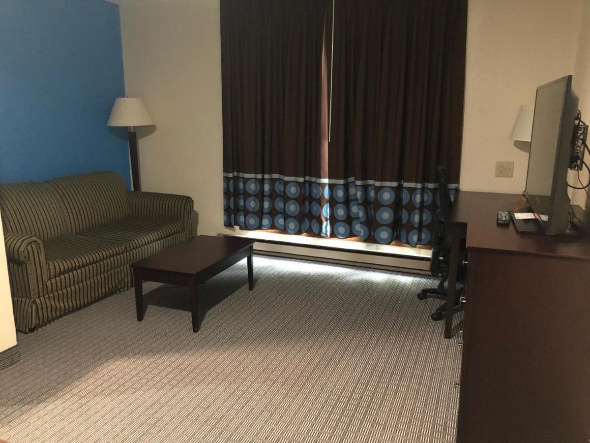 Amerivu Inn & Suites Eau Claire Luaran gambar